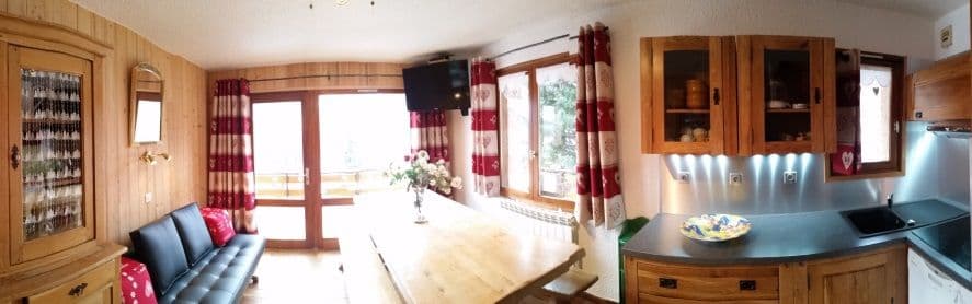 Living room with 2 sofa bed (1 bedding each)